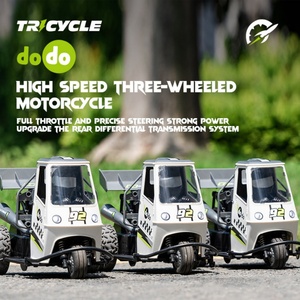 Nouvelle Moto Tricycle Télécommandée Électrique 2.4G à l'échelle 1:16 avec Effet de Pulvérisation Lumineuse, Jouet de Course RC Drift S810 - Product Image 3