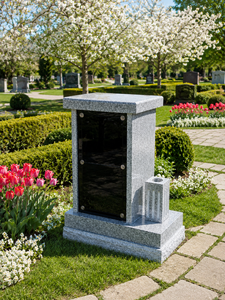Lápida Moderna de Granito con Panel de Vidrio Negro y Soporte para Florero, Monumento Funerario de Estilo Americano Tradicional por Unionstone - Product Image 3