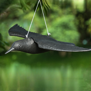 Décoys de corbeaux volants en plastique PE réalistes avec texture réaliste pour la décoration de jardin, prêts à être expédiés - Product Image 4