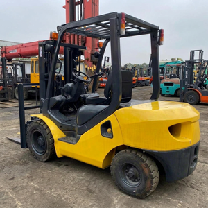 <b>Used</b> Komatsu Forklift Imported From Japan Diesel-Powered 4WD Rough Terrain Model with Hydraulic/Electric Side Shifters - Product Image 1