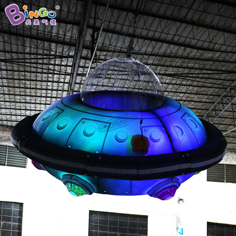 Aufblasbares verrücktes UFO-Modell 3x1,7 m aufblasbares UFO zur Dekoration Raum thema Party dekoration