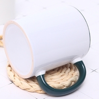 Tasse à café en céramique personnalisée avec poignée colorée tasse à sublimation de 11oz vente en gros