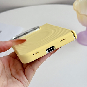 Étui de téléphone magnétique en silicone liquide S038 pour iPhone Duo avec sensation agréable au toucher et protection double axe central - Product Image 4