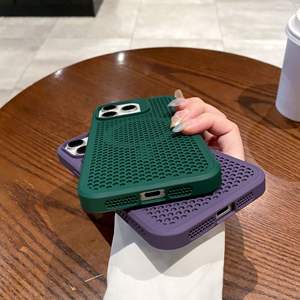 Custodia Protettiva di Lusso in TPU Rinfrescante con Supporto Magnetico per <span class=keywords><strong>iPhone</strong></span> 16 Pro Max, <span class=keywords><strong>iPhone</strong></span> 15, <span class=keywords><strong>iPhone</strong></span> 14, Design a Nido d'Ape Opaco - Product Image 4