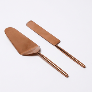Ensemble de 2 pièces pour gâteau en acier inoxydable rose doré avec revêtement PVD rose doré pour table, hôtel, salle à manger et restaurant, fait main - Product Image 1