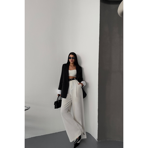 Chaqueta a Rayas de Un Solo Botón para Mujer con Puños Color Crudo, Blazers Negros - Product Image 3