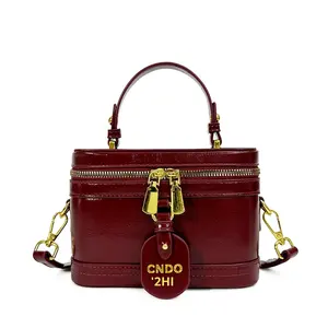 Sac boîte portable de luxe, nouvelle collection 2024, style rétro, polyvalent, porté épaule et bandoulière, haut de gamme, motif petites lettres, pour le marché international de la mode de niche - Product Image 5