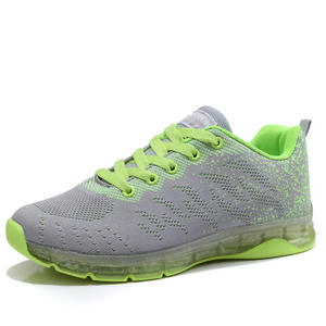 Vente en gros de chaussures de course respirantes en maille à fond plat <span class=keywords><strong>multicolore</strong></span> pour femmes baskets à la mode pour femmes - Product Image 4