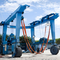 Grue de levage de bateaux, grue portique, grue de levage de yachts de 500 tonnes, grue de levage marine avec moteur et roulement pour la construction navale