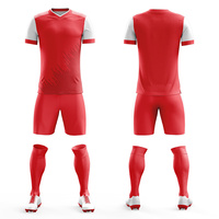 Tenue de football pour adultes à prix réduit, kit de football personnalisé avec logo, faible MOQ pour les matchs et l'entraînement des équipes de club
