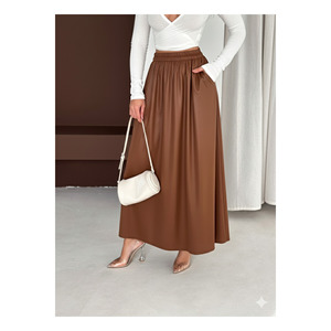 Jupe longue en similicuir pour femme avec poches, longueur 95 cm, adaptée au hijab, tissu laqué brillant - Product Image 1