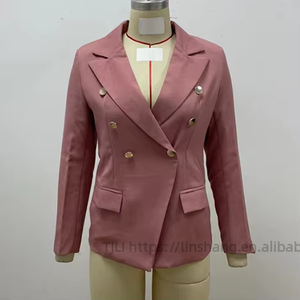 Traje de Mujer con Doble Botonadura, Detalle de Botones Dorados, Formal de Oficina, Corte Entallado, a la Moda - Product Image 6