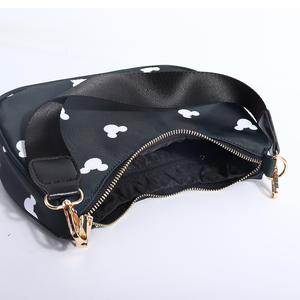 Tùy Chỉnh Có Thể Điều Chỉnh Dây Đeo Vai Tất Cả Các Hơn In Ma Thuật Vương Quốc Công Viên Chủ Đề Vai Túi Nylon Crossbody Túi Phụ Nữ Chuột Ví - Product Image 5