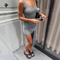 Vente en gros de mini-robes d'été pour femmes, robes mini décontractées à bretelles spaghetti de couleur unie, personnalisées, couleur gris, pour femme