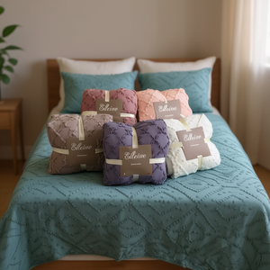 Ensemble de couette Nuut Elleine taille matrimoniale avec 2 taies d'oreiller en microfibre, utilisable toute l'année - Product Image 2