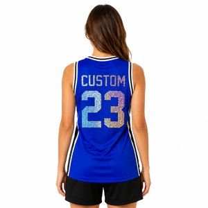 Maillot de basket personnalisé scintillant pour femme – Nom et numéro d'équipe personnalisables – Tenue de sport à paillettes - Product Image 2
