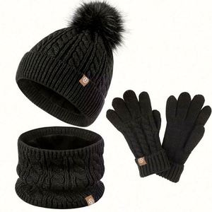 Ensembles d'hiver pour enfants : Bonnets tricotés à pompon avec écharpe et gants pour garçons et filles - Vente en gros - Product Image 5