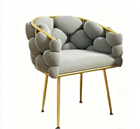 Chaise de salle à manger nordique au design moderne et minimaliste, avec accoudoirs en tissu, pour la maison, les salons de thé, les cafés, les restaurants, et comme tabouret à dossier décontracté