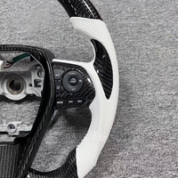 Volant de voiture personnalisé en fibre de carbone avec cuir perforé blanc, adapté à Toyota 8ème génération Camry Corolla CHR RAV4