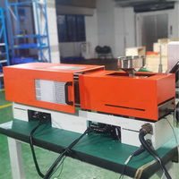 Bouteilles en plastique entièrement automatique préforme PET bouteille d'eau minérale faisant la machine de moulage par injection