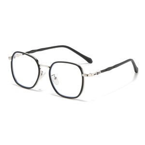 Nuevo artículo de moda, montura de <span class=keywords><strong>gafas</strong></span> de metal+TR, <span class=keywords><strong>gafas</strong></span> anti <span class=keywords><strong>luz</strong></span> <span class=keywords><strong>azul</strong></span>, <span class=keywords><strong>gafas</strong></span> para miopía con ajuste, entrega rápida - Product Image 3