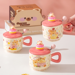 Taza de Porcelana de 400 ml con Tapa, Diseño Navideño de Animales de Dibujos Animados, Apta para Lavavajillas y Microondas, en Caja de Regalo - Product Image 1