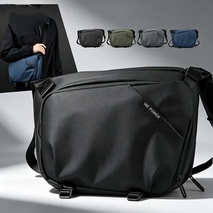 Borsa a tracolla impermeabile da uomo alla moda, grande capacità con cintura di fissaggio per viaggi, fotocamera, uso quotidiano, OEM, vendita all'ingrosso - Product Image 4