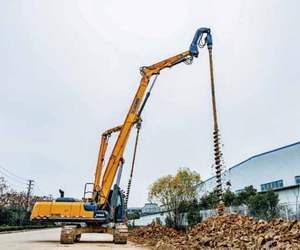 Machine <span class=keywords><strong>de</strong></span> battage vibratoire 59T XE600DR pour le battage <span class=keywords><strong>de</strong></span> palplanches en acier et les <span class=keywords><strong>travaux</strong></span> d'installation <span class=keywords><strong>de</strong></span> fondations <span class=keywords><strong>de</strong></span> ponts - Product Image 2