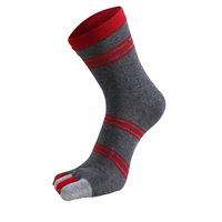 Xianghui coussin respirant haute qualité coton extérieur logo personnalisé course sport 5 doigts orteil chaussettes pour hommes