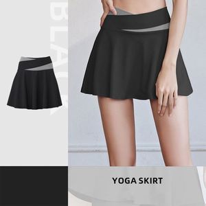 Jupe de tennis pour femmes, imprimée, séchage rapide, respirante, tissu extensible, design plissé, poches intérieures, sublimation personnalisée sur le devant - Product Image 4