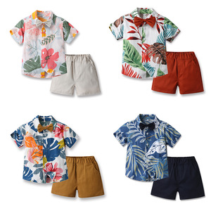 Ensemble d'été pour enfants style plage - Ensemble léger et élégant pour garçons avec chemise florale et short <span class=keywords><strong>de</strong></span> plage - Product Image 1
