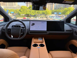 Auto Eléctrico I8 Estándar de Seis Plazas con Motor Dual de 400kW y Tracción en las Cuatro Ruedas, Aceleración Suave y Potente de 0 a 100 km/h en 4.5s - Product Image 6