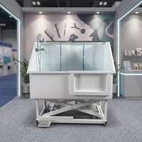 Baignoire métallique en acier inoxydable 304 avec élévateur électrique pour le lavage des pieds et le bain des animaux, indispensable pour les animaleries et les cliniques vétérinaires.