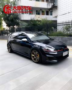 Auto Usata in Vendita a Prezzo Vantaggioso, Golf GTI Nera Potente 2.0T con Alettone DBworks e Cerchi Dorati, Piena di Sportività - Product Image 2