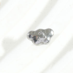 2025 mejor <span class=keywords><strong>precio</strong></span> F136 <span class=keywords><strong>titanio</strong></span> nube pendientes 16G Labret <span class=keywords><strong>Piercing</strong></span> joyería - Product Image 4