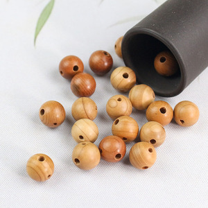 ลูกปัดไม้เรดวูด 10 มม. ทรงกลมสามเหลี่ยม สำหรับทำสร้อยข้อมือ DIY อุปกรณ์ตกแต่งเครื่องประดับ - Product Image 3