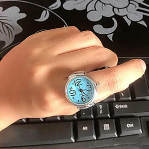<span class=keywords><strong>Relojes</strong></span> de anillo, <span class=keywords><strong>relojes</strong></span> de anillo de dedo de cuarzo redondos de banda elástica de ESFERA DE FÁBRICA DE <span class=keywords><strong>China</strong></span> - Product Image 4