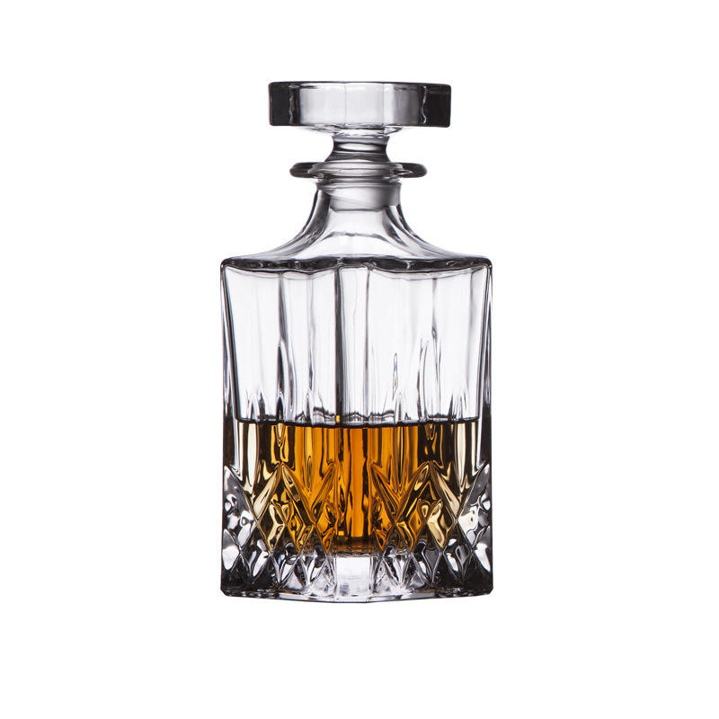 Amazon hot sale 750ml/26oz Whiskey Glasses & whiskey decanter set with gift box whiskey