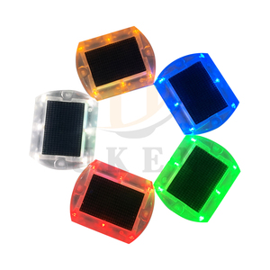 Đèn Đánh Dấu Đường Năng Lượng Mặt Trời Bằng Nhựa LED Chất Liệu PC Siêu Mỏng Đèn Đánh Dấu Bước Chân Mặt Đường Không Vít An Toàn Cho Mắt Mèo - Product Image 2