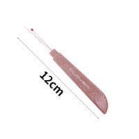 Coupe-fil en acier Clover avec manche en plastique, découseur, déboucheur de points, aiguille, outils de couture pour la coupe de fil