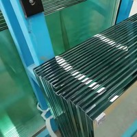 Plaques de verre de sécurité trempé stratifié 6,38 mm 8,38 mm PVB SGP résistantes aux chocs pour fenêtres, portes et balustrades de bâtiment