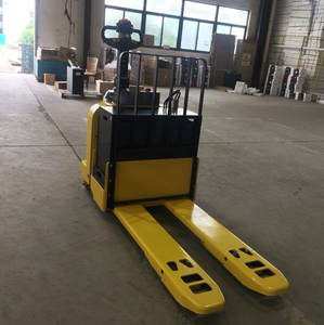 Transpaleta eléctrica de 5 toneladas EverLIFT con motor de CA y Walkie EPS, montacargas eléctricos tipo Ride on - Product Image 4