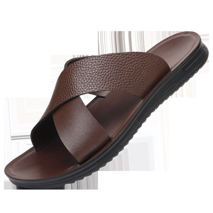 รองเท้าแตะสายไขว้ผู้ชายสีน้ำตาล พื้นนุ่ม ระบายอากาศได้ดี เหมาะสำหรับใส่กลางแจ้งในฤดูร้อน - Product Image 5