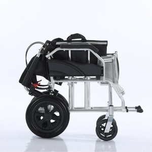 Fauteuil roulant manuel en alliage d'aluminium, roues arrière de 12 pouces, pliable, léger et portable pour personnes âgées - Product Image 4