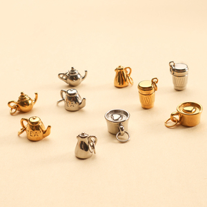 Tiny Little Small MIni 18K Chapado en oro Cafetera Taza Encanto Pequeña Mañana Combustible Bebida Taza de Jo Cafeína Encanto Colgantes - Product Image 2