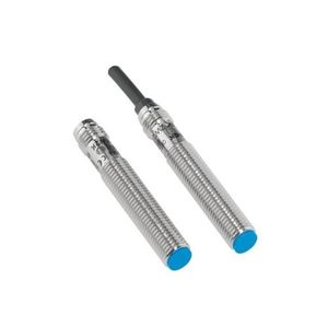 Sensor de Proximidad Inductivo SICK IME08-02BPSZT0S, Rango de Detección de 2 mm, Rosca M8, Montaje Empotrado, Conector de 3 Pines, Cuerpo Metálico - Product Image 1