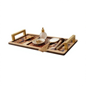 Bandeja de Almacenamiento de Madera Clásica, Organizador de Joyas Rectangular, Asas de Latón, Acabado Barnizado, Apta para Lavavajillas, Uso en la Cocina, Multifuncional - Product Image 1