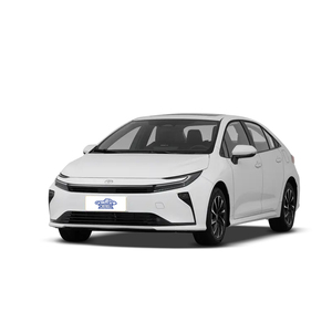 Toyota Corolla 2026 de bonne qualité, édition Elite, 2.0L essence, berline à traction avant, pneus 225/45 R17 - Product Image 1