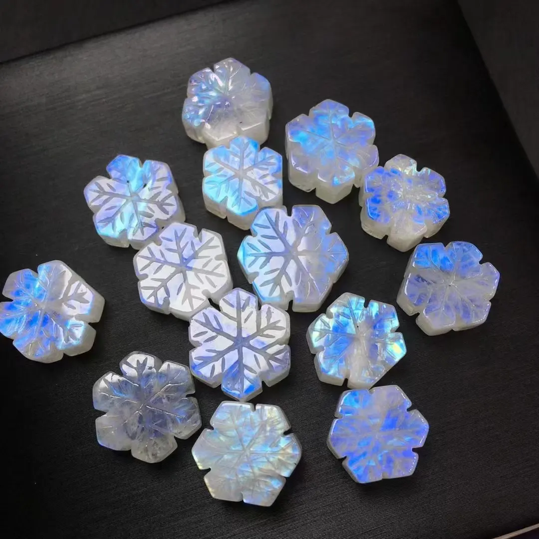 Hot selling wholesale High Quality Blue Moonstone Snowflake Craving for pendant for sale