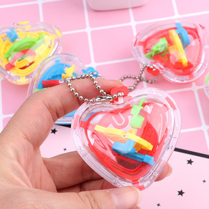 Bola laberinto 3D en forma de corazón, 50 niveles con llavero, juguete educativo portátil para niños de 4 a 6 años - Product Image 1